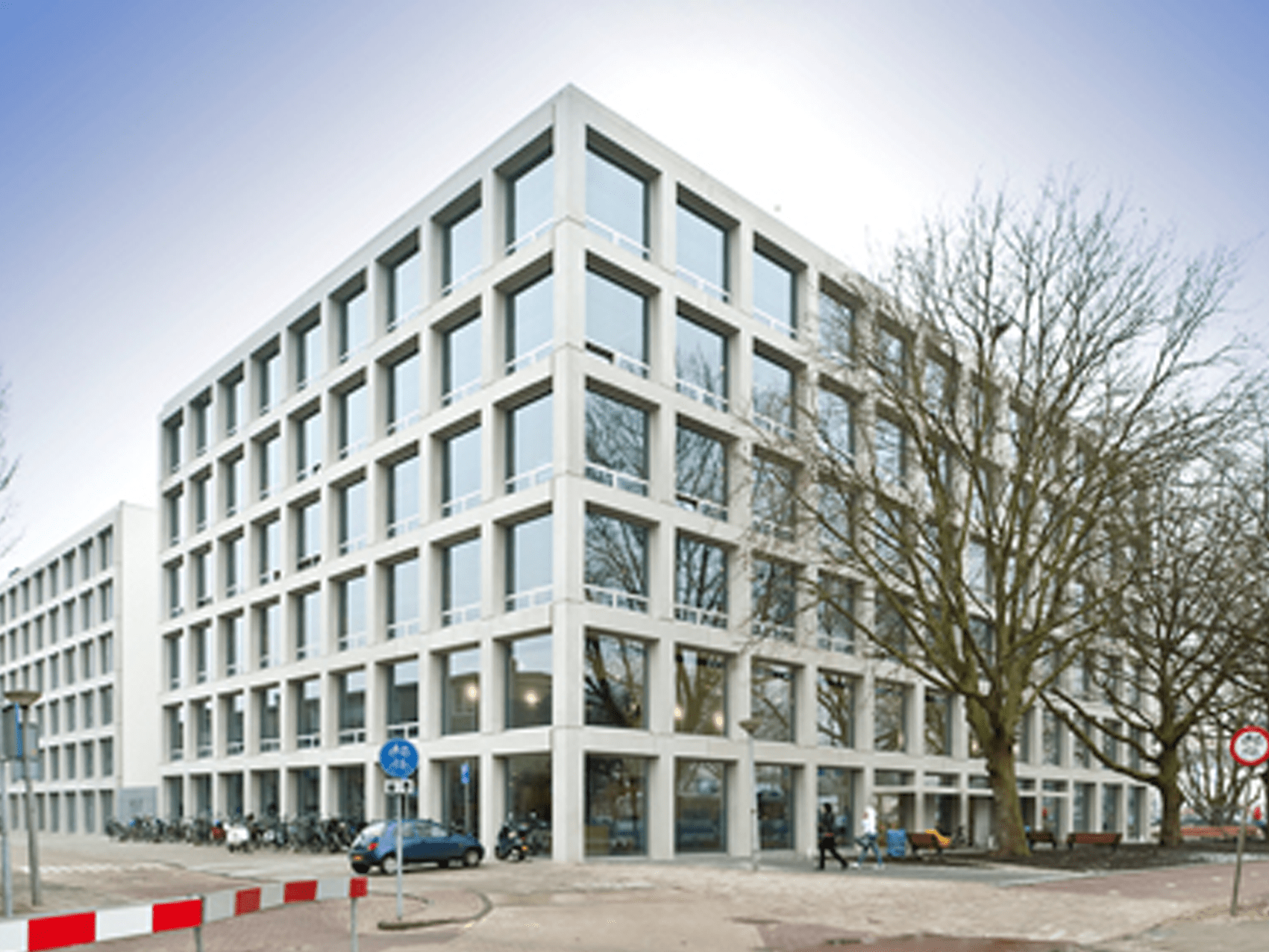 Featured image for “Stadsdeelkantoor Amsterdam-Zuid”